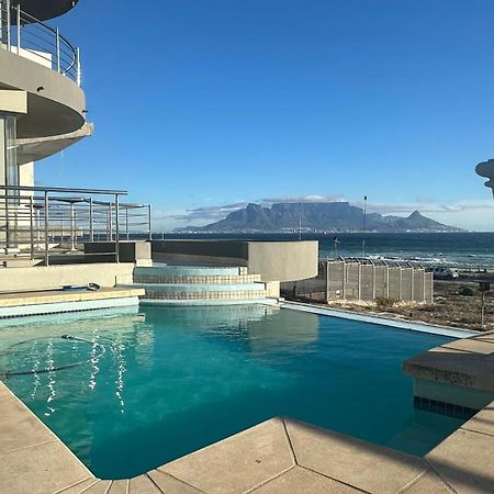 Oceansnest Guest House Bloubergstrand Exterior photo